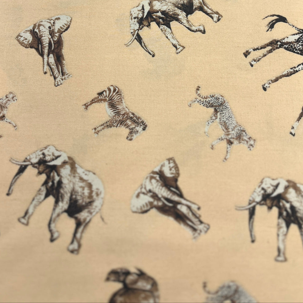 Serengeti Patt 1017 100% Cotton Fabric WOF 110cm- 112cm Final Clearance $6m (1m min cut)