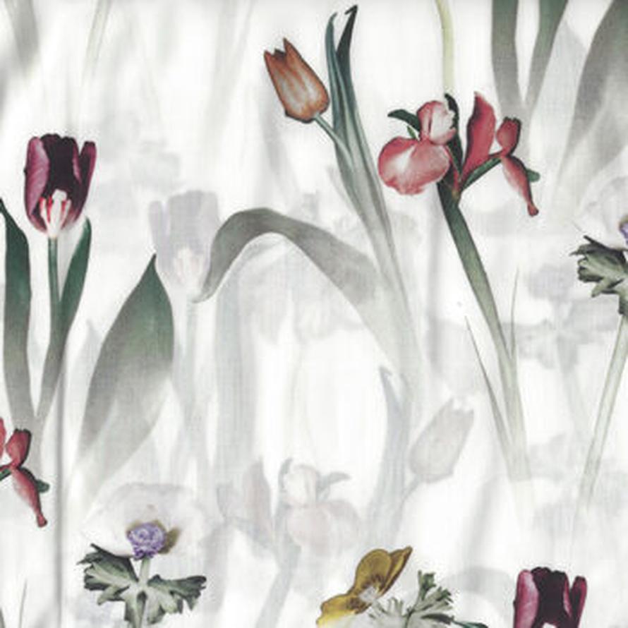 Liberty Tana Lawn™ Healing Floral 03633105A 136cm WOF