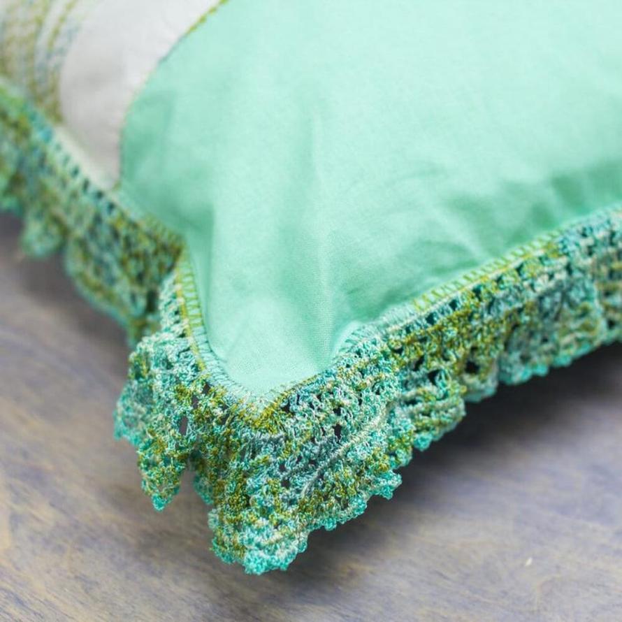 Threads - Rayon - Accent 12Wt - AC100 - Evergreen - 400m/437yd