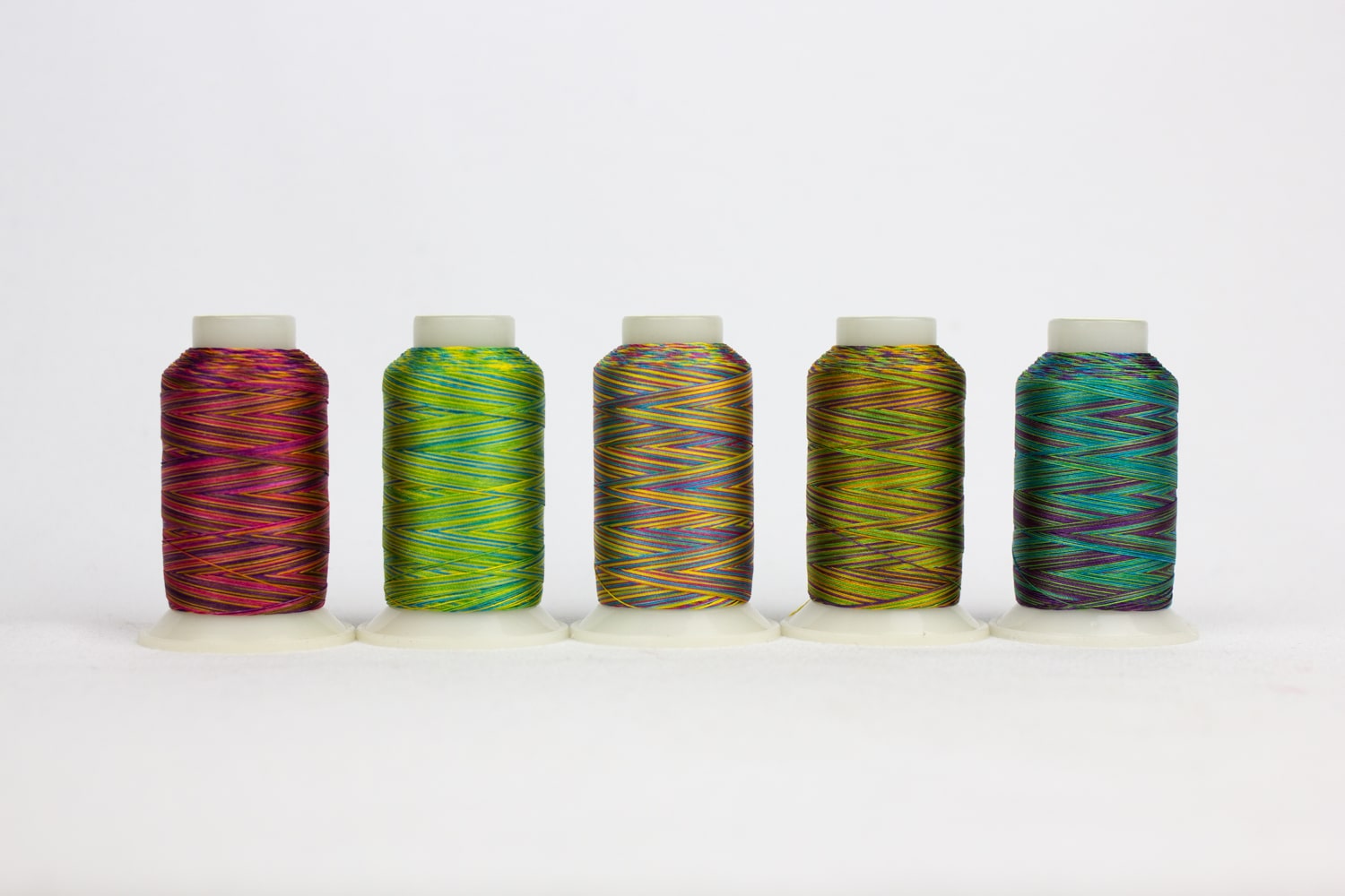 WonderFil FabuLux Packs – 40Wt Trilobal Polyester – 5 Spools