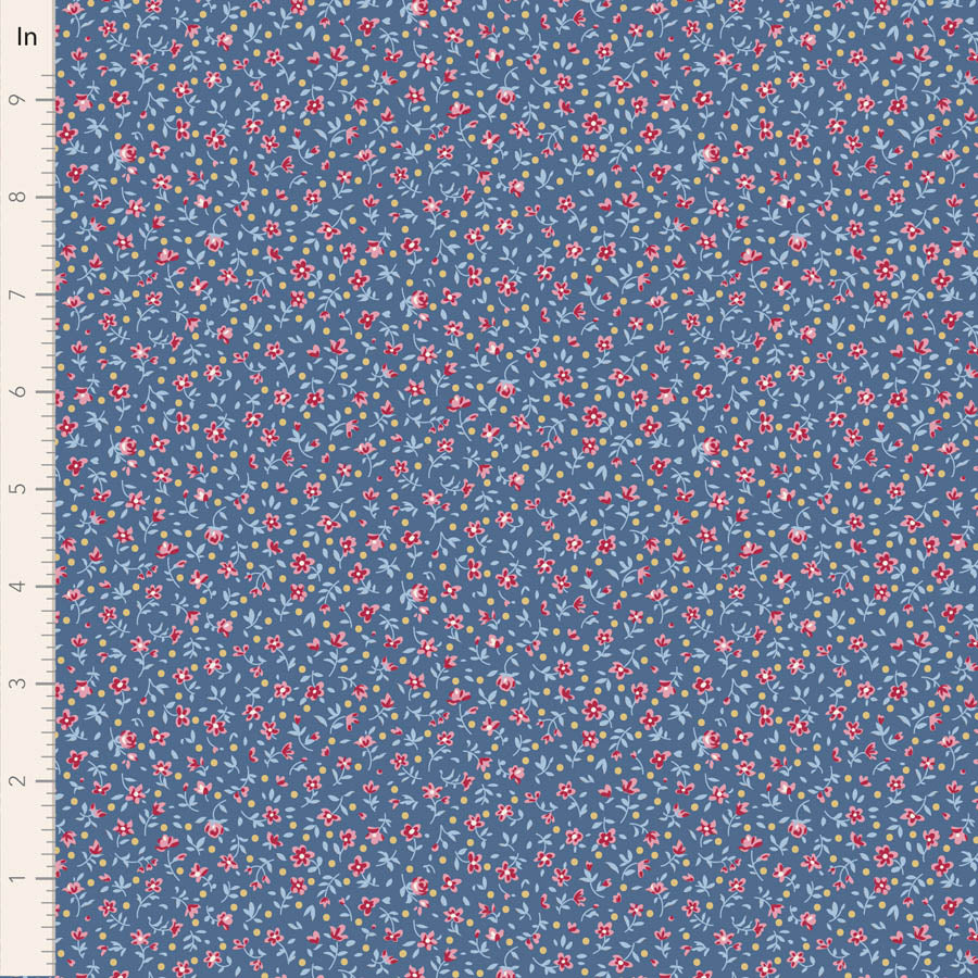 TILDA VILLAGE LIFE MAE BLUE - Mae Blue - 110185