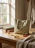 FESTIVE GREETINGS - SWIRLING HOLLY - L01667432B - 100% LASENBY COTTON