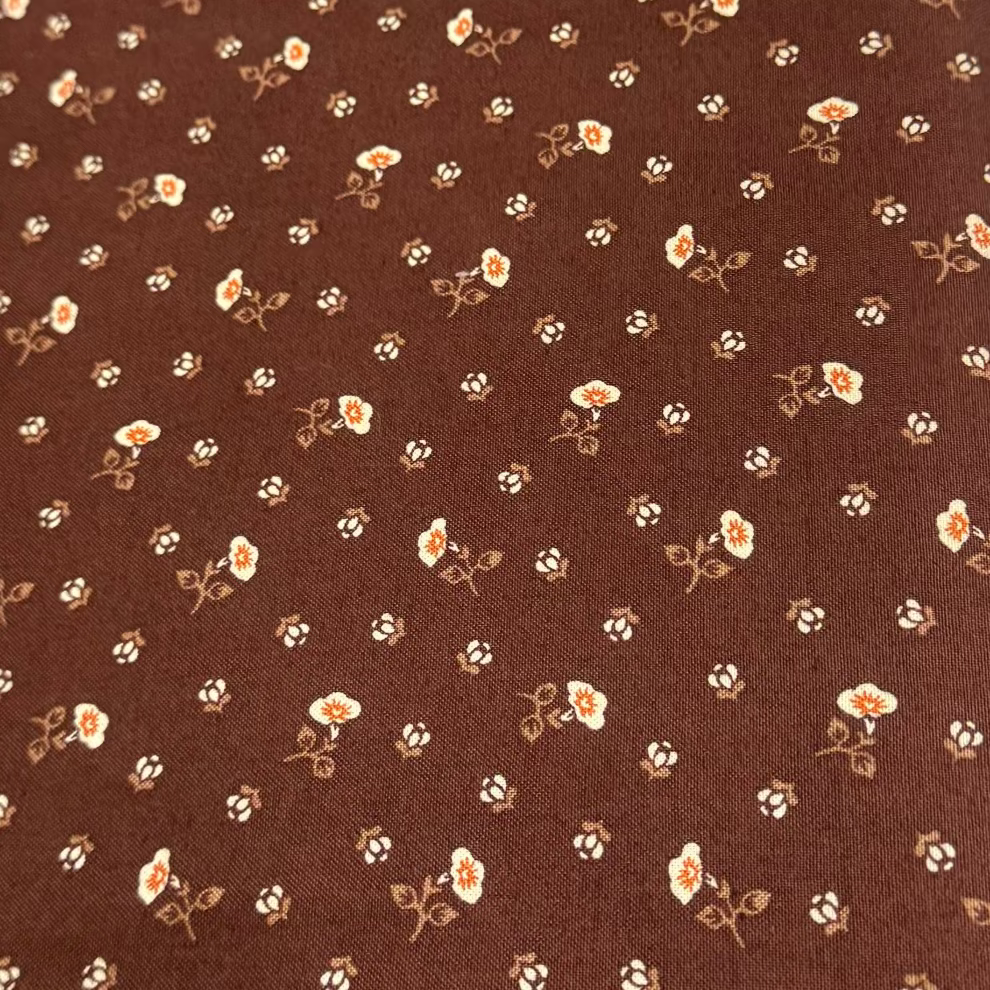 Andover Fabrics - Signature Quilt Pattern #4257 Brown