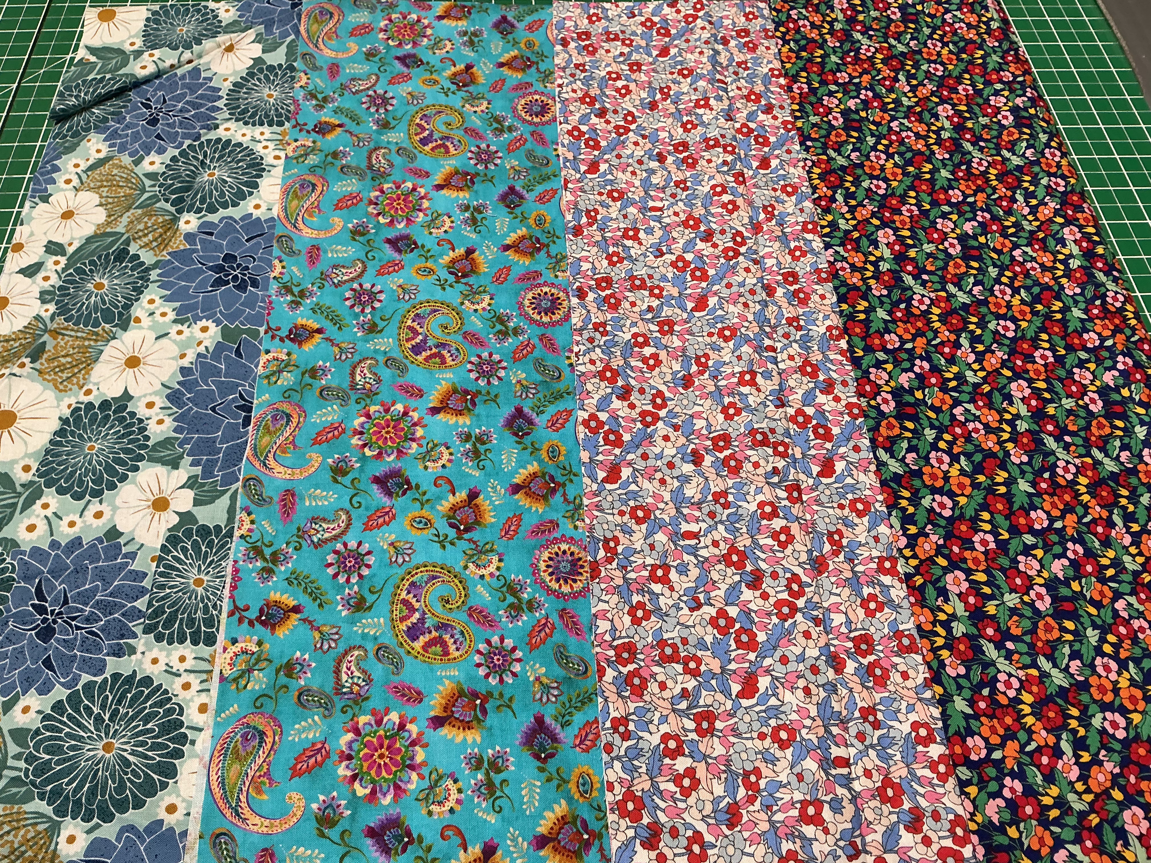 Mixed Fabric Pack 15cm WOF – cotton fabric pre-cut bundle