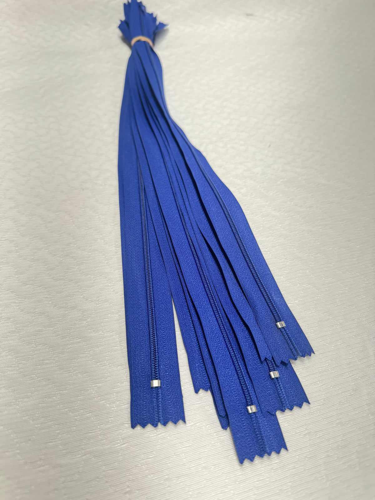 Zip Royal Blue 60 cm