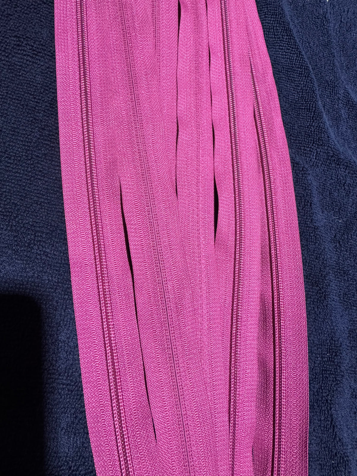 Zip Magenta 65 cm