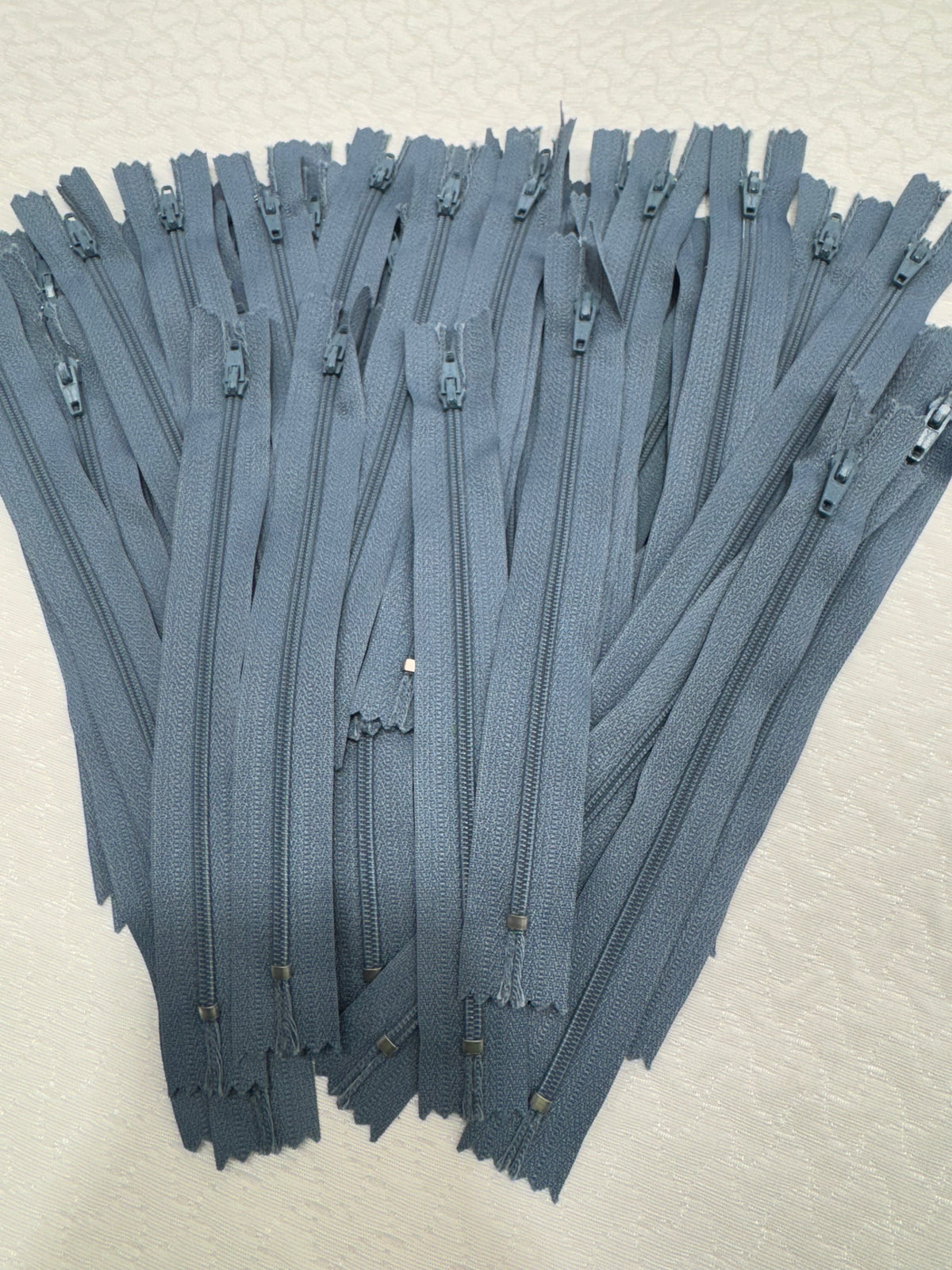 Zip Grey/Blue 18 cm