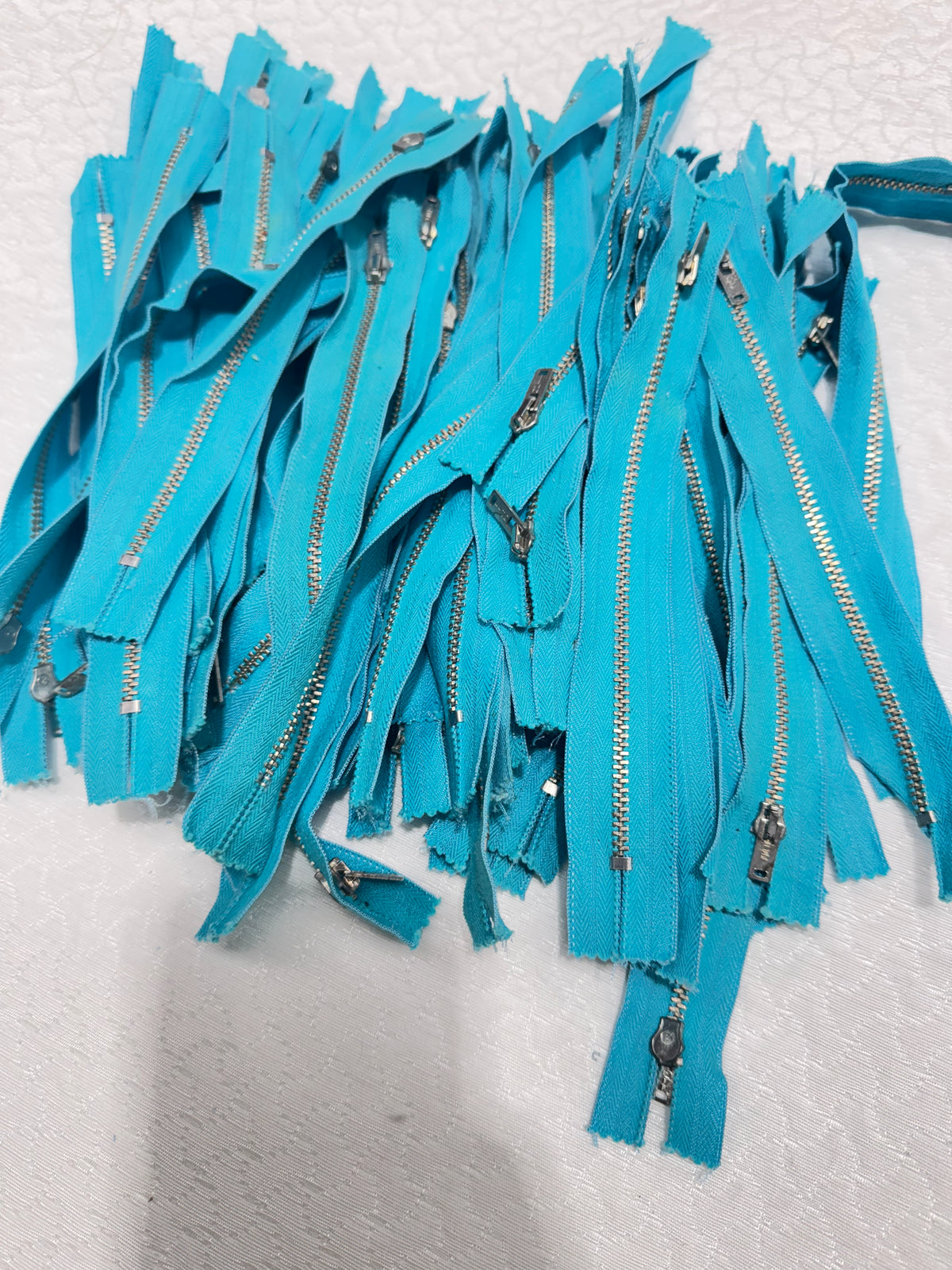 Zip Metal Turquoise 18 cm