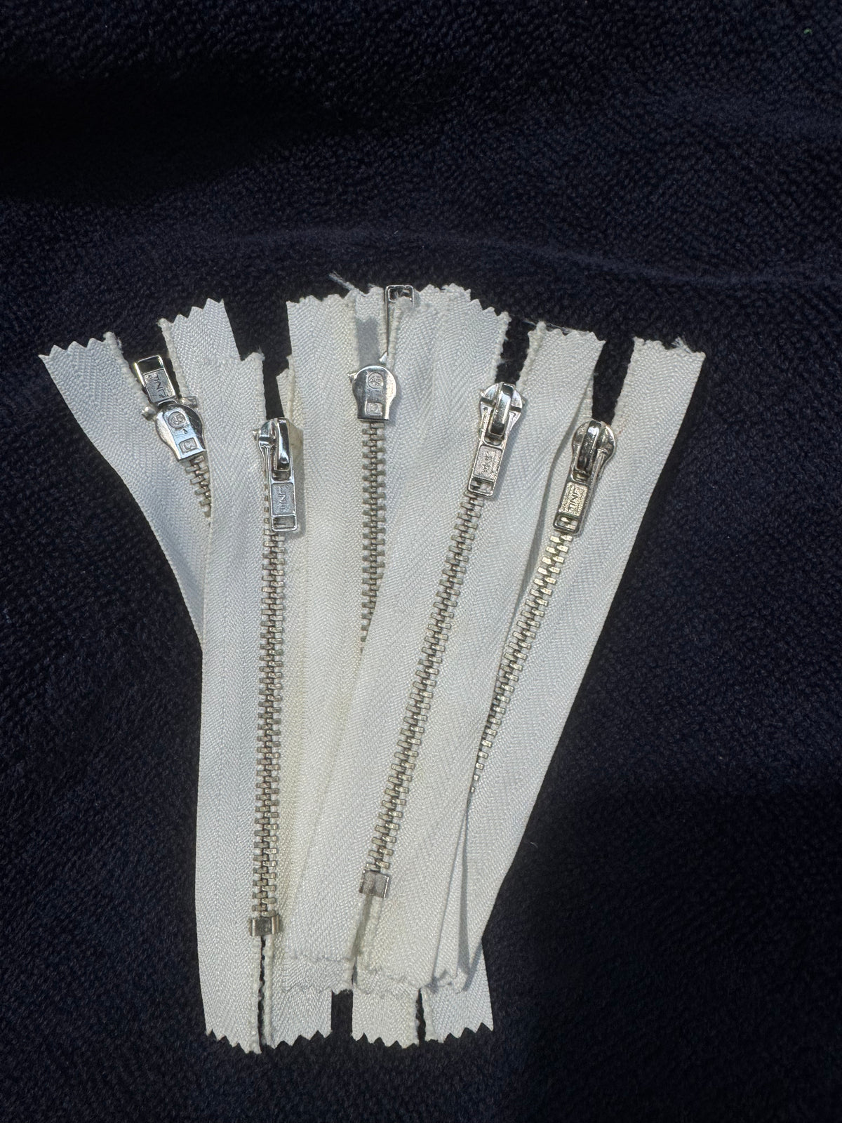 Zip Metal White 9 cm