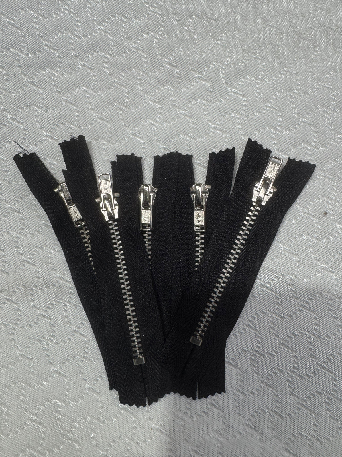 Zip Metal Black 8 cm