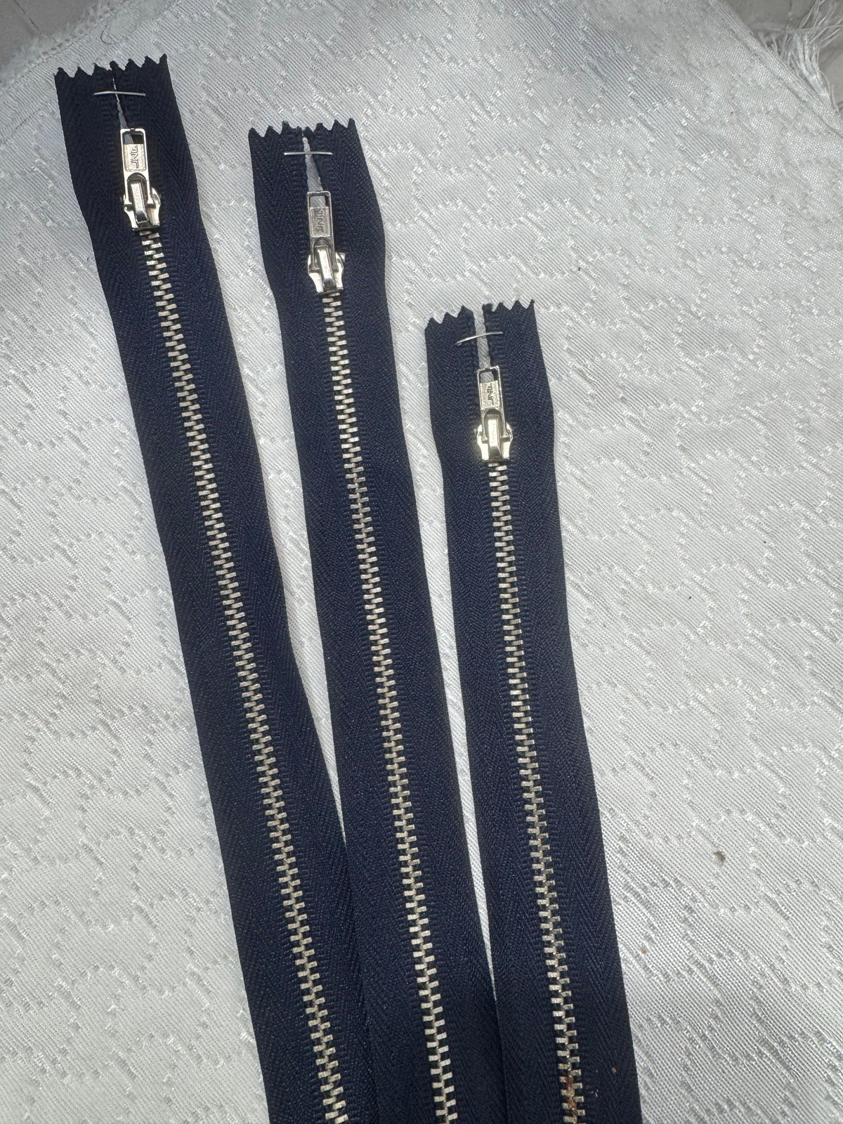 Zip Metal Dark Blue 40 cm