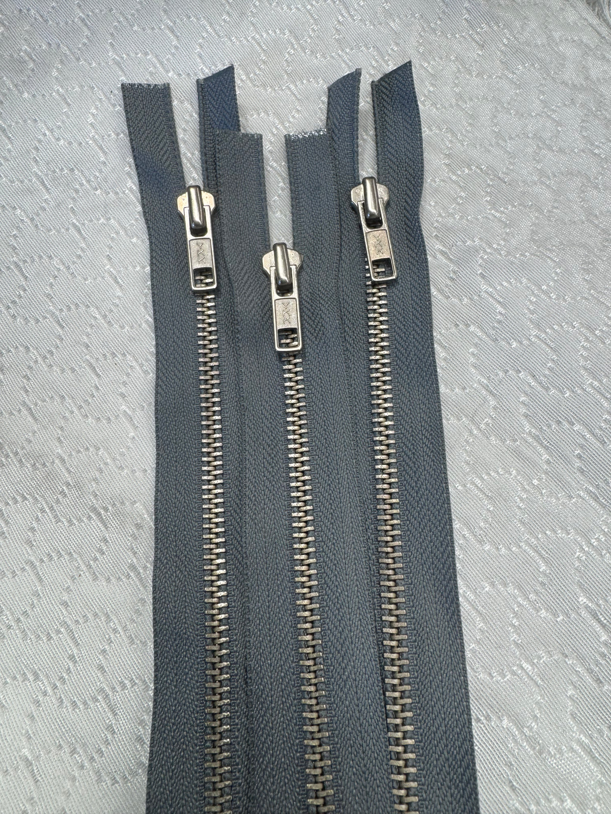 Zip Metal Light Grey 46 cm