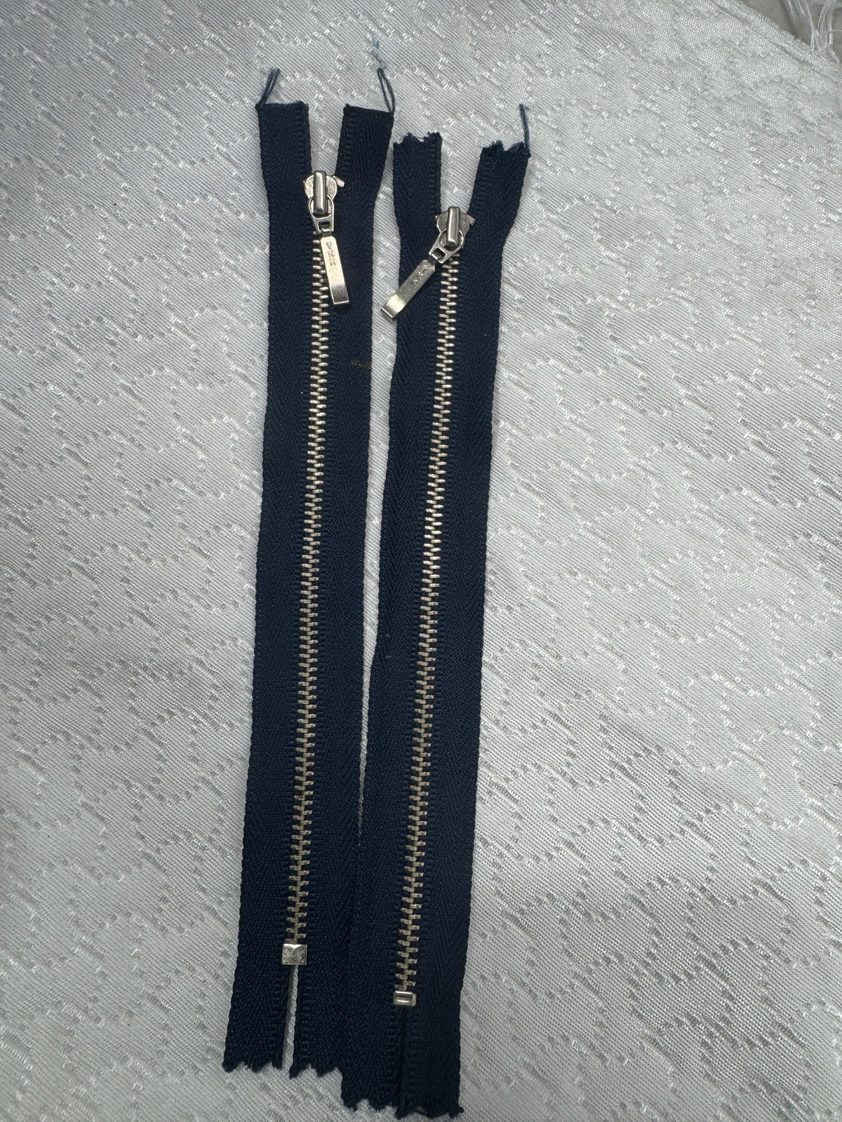 Zip Metal Dark Blue 18 cm