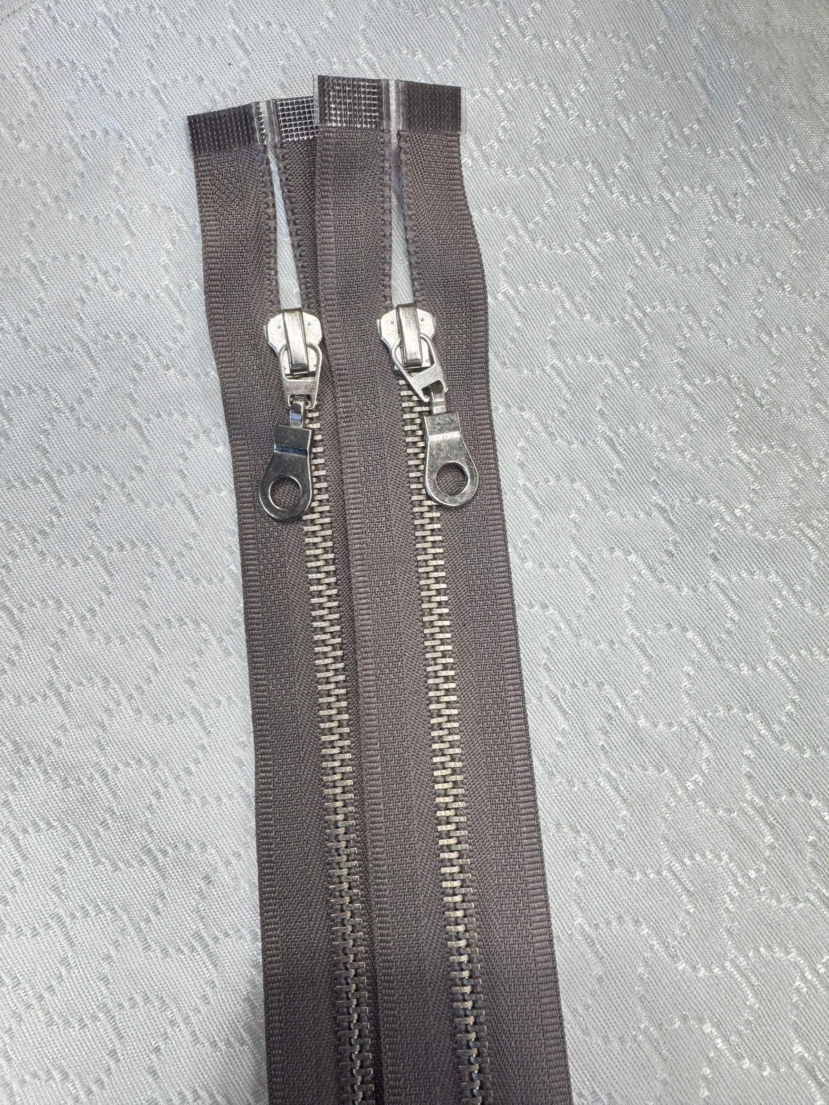 Zip Metal Light Brown 50 cm