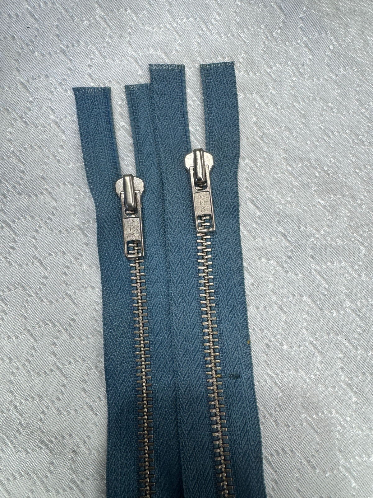 Zip Metal Greyish/Blue 40 cm