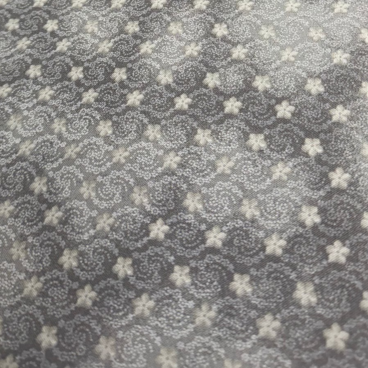 Paintbrush Studios Fabric - A Walk in the Park Grey