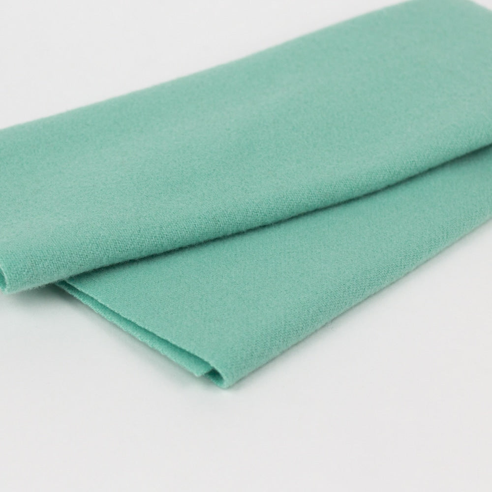 Sue Spargo Merino wool fabric LN19 Seaspray