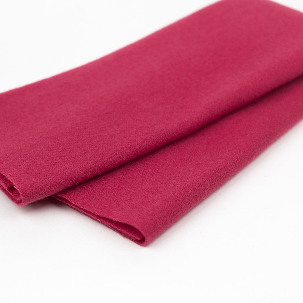 Sue Spargo Merino wool fabric LN22 Raspberry