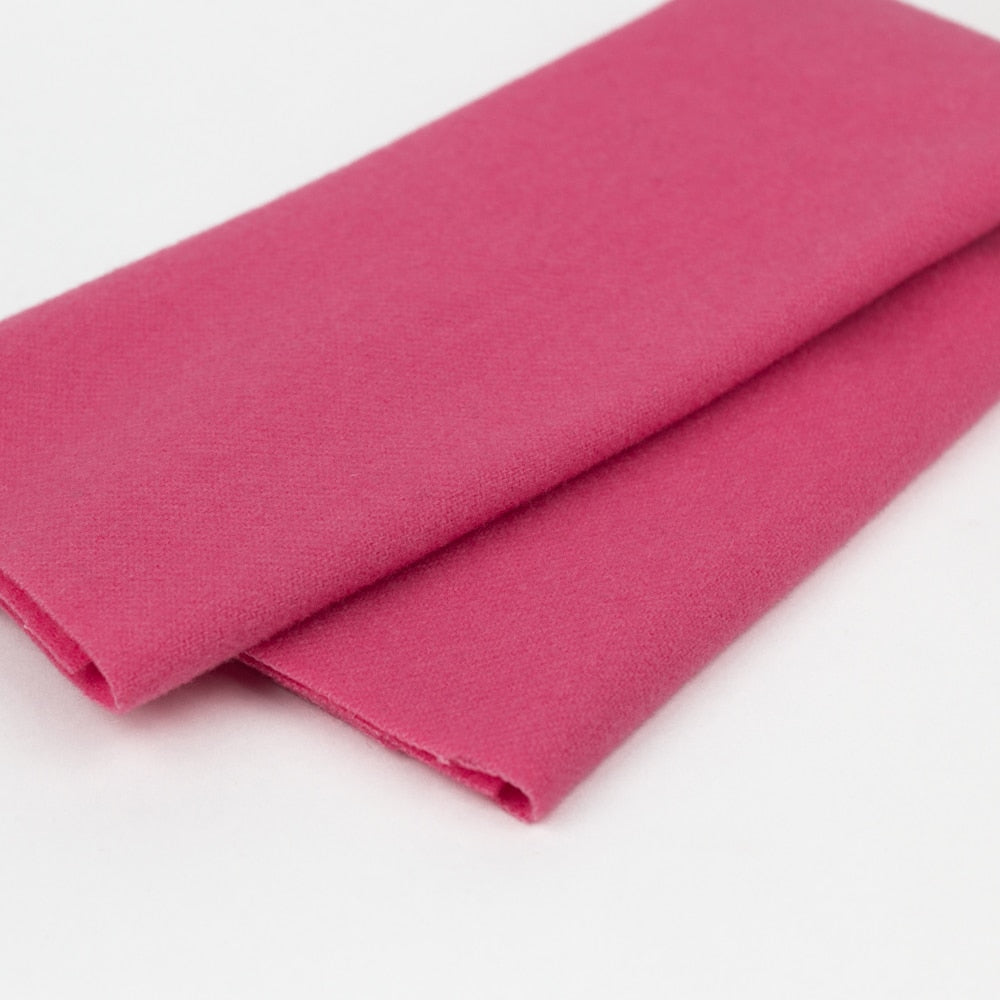 Sue Spargo Merino wool fabric LN23 Flamingo