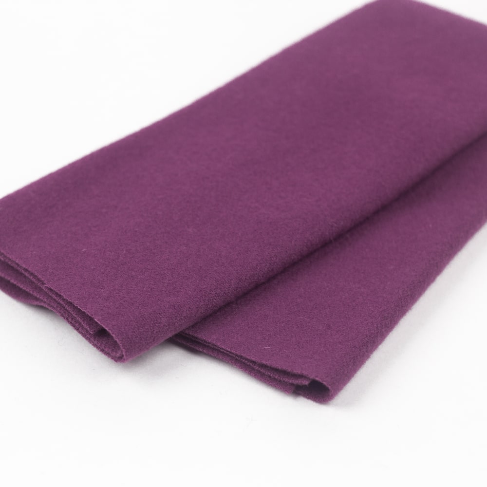 Sue Spargo Merino wool fabric LN38 Plum