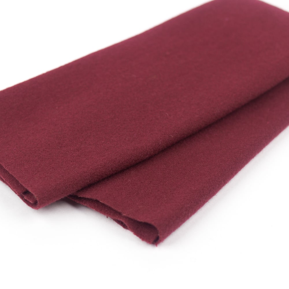 Sue Spargo Merino wool fabric LN45 Garnet