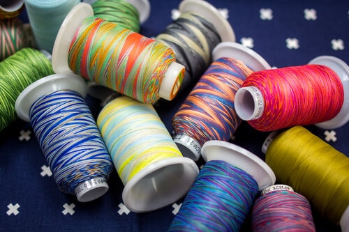 Thread - Lint-Free Cotton - Silco™ 35Wt - SCM04 - Teal/Yellow/Pinks - 700m/766yd