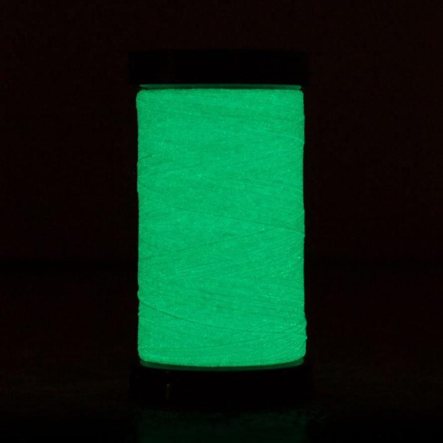 Thread - Ahrora Polyster - 40Wt - AR08 - Star Sapphire - 183m/200yd