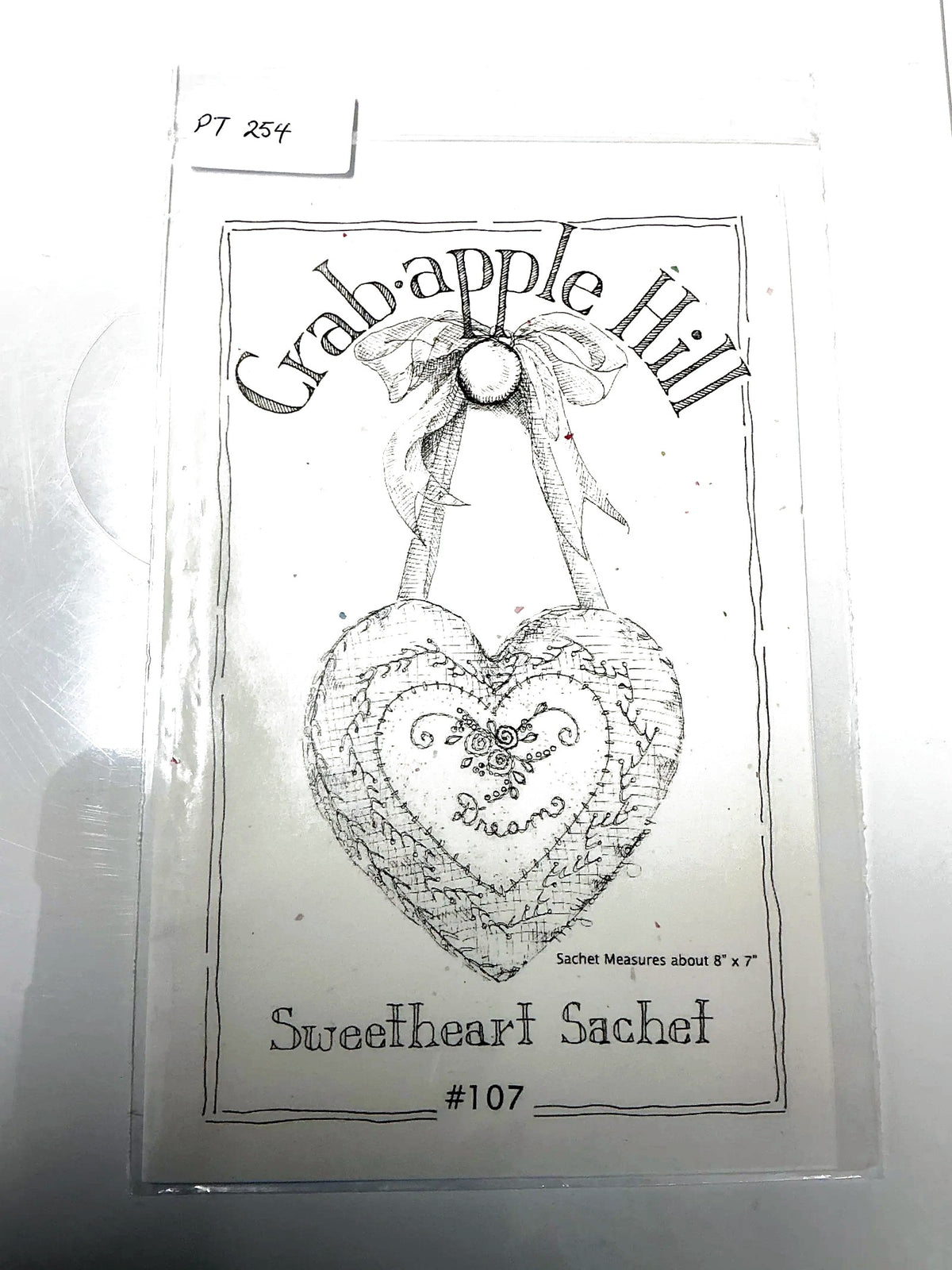 Crab Apple Hill - Sweetheart Sachet #107