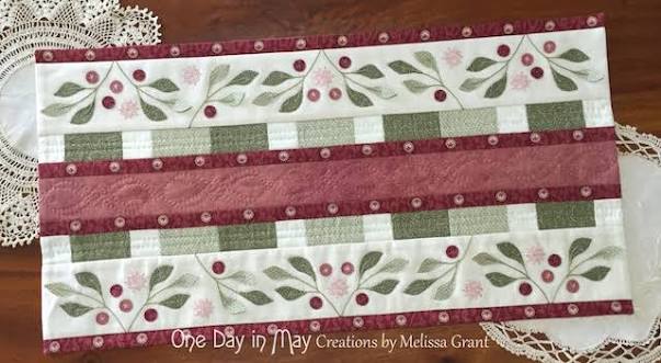 'Lilly Pilly' Tablerunner