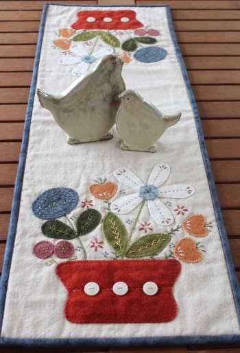 Autumn Flowers – by Gail Pan Designs – Patchwork Pattern